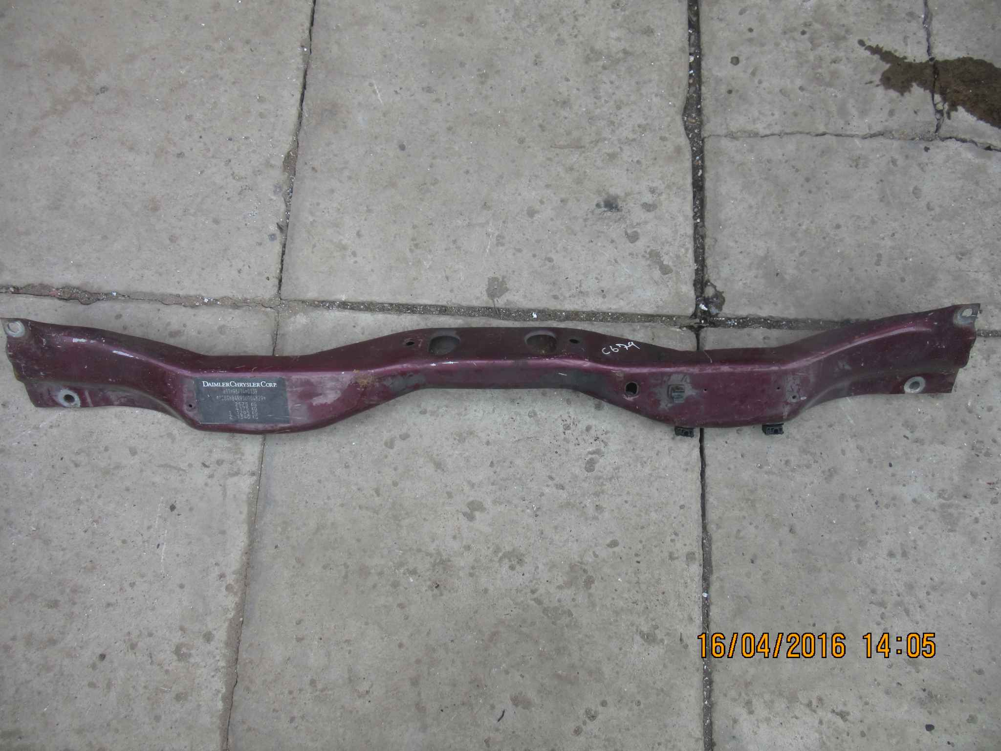 Рамка капота Chrysler Voyager 4 (2000-2008)